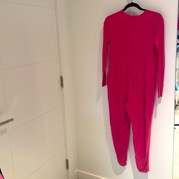 Smash + Tess Pop of Pink Friday romper - Picture 4 of 5